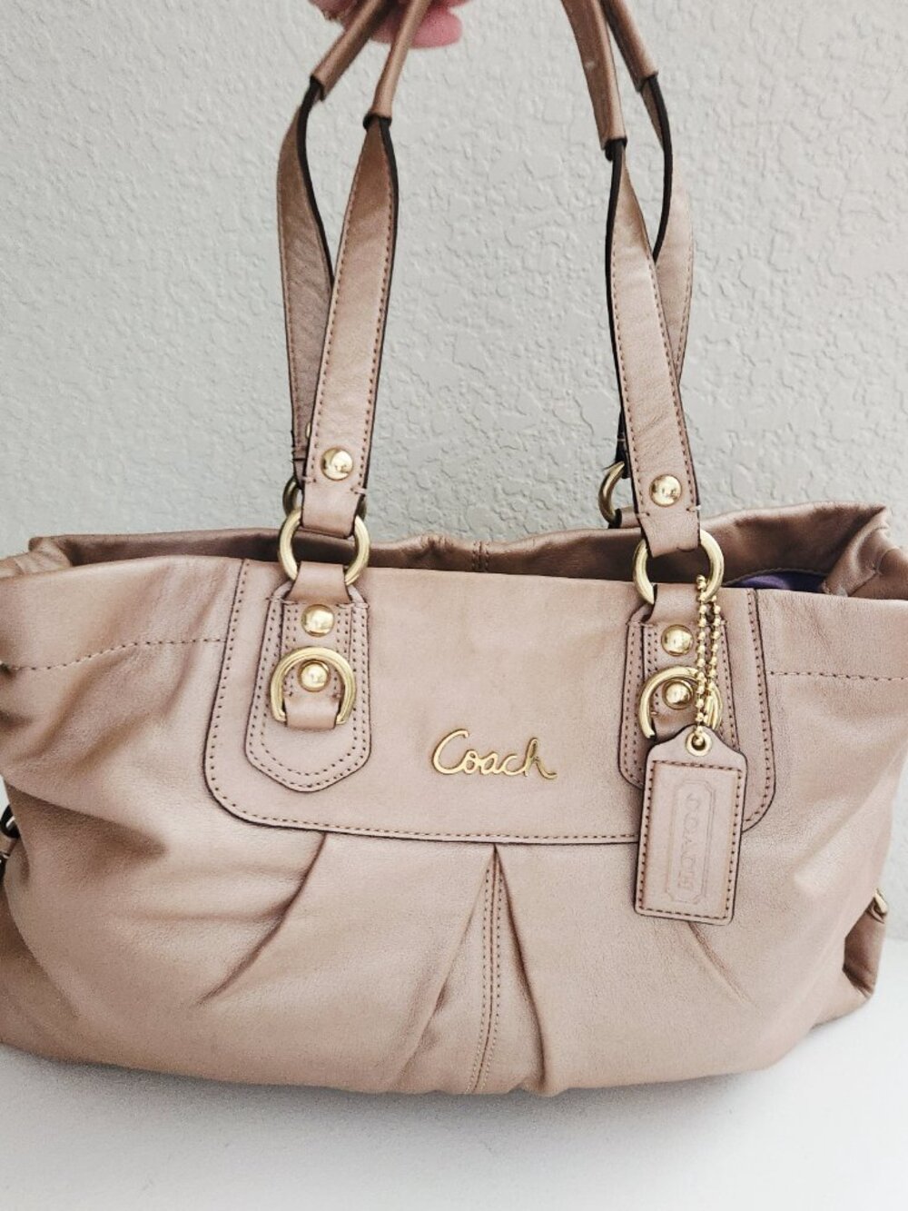 Like New Coach Ashley Gold Leather Shoulder Bag Purse